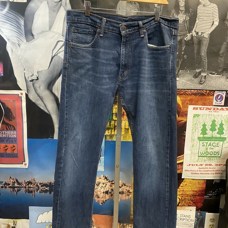 Levi women's denim jeans size 32x34