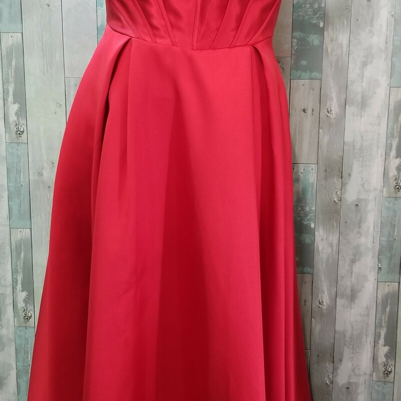 Royal Queen Off Shoulder
Beautiful satiny dress with full skirt, corset style botice and POCKETS! Zip close back.
Red
Size: 16