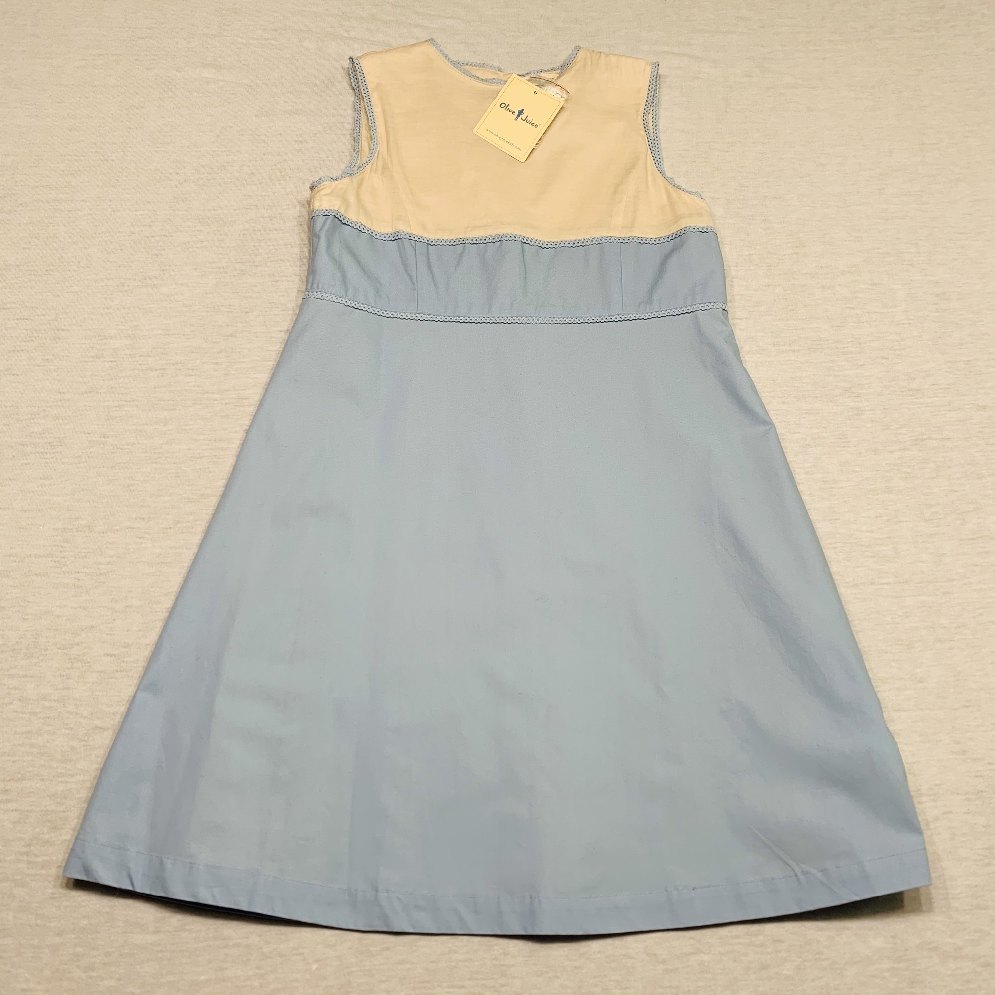 NWT dress with lace trim & full lining