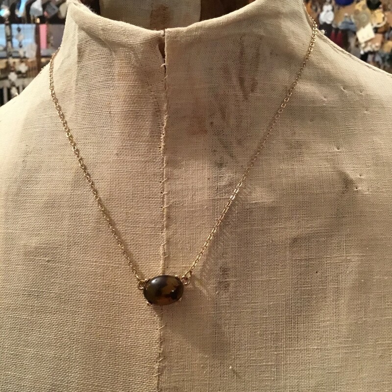 Boho Tortoise Shell Stone Gold Necklace. Adjustable Clasp.