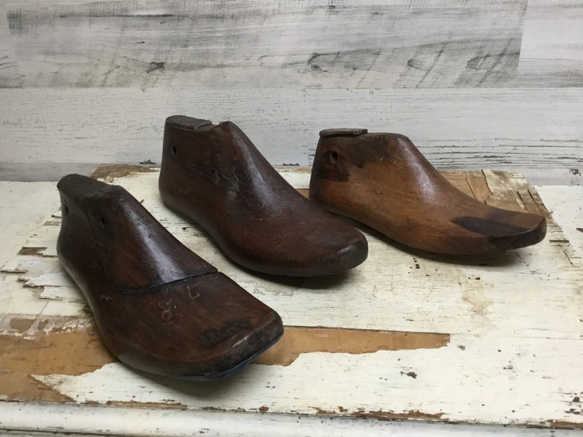 Vintage Wooden Shoe molds are great for fillers in a bowl or sitting on a set of books for decoration. Each Shoe will vary because they are authentic and will vary by size.
