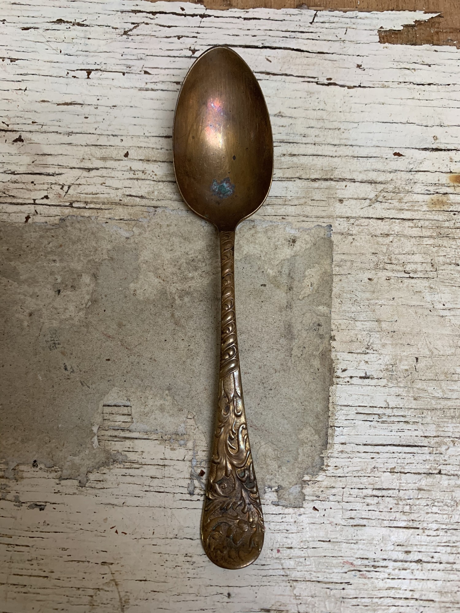 This awesome piece is in good antique condition. Needs some light cleaning. Please make sure to look at all the pictures for a closer visual and an item condition.
Measures approx. 6'' long.
Thank you.