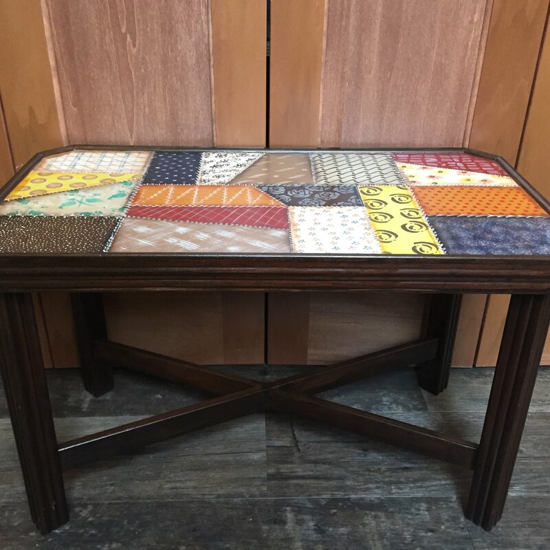 LONG SIDE TABLE

HAND PAINTED TO THE EXTREME...WARM COLORS OF PLAID/ABSTRACT

H: 17 INCHES    W: 26.5 INCHES

INSTORE PICK-UP ONLY