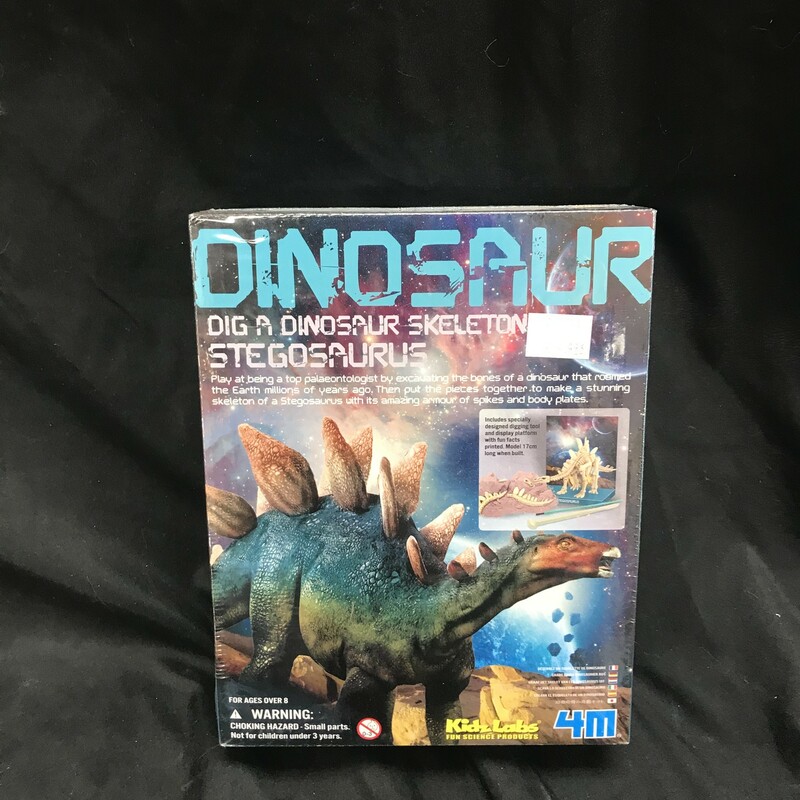 Dinosaur Dig Stegosaurus, KidzLabs DIY
Ages 8+
This kit includes a plaster block and a specially designed digging too to help excavate the skeleton.  Provides hours of fun for you as a paleontologist!  Assemble the skeleton to form a model!  Pose it and display it!
