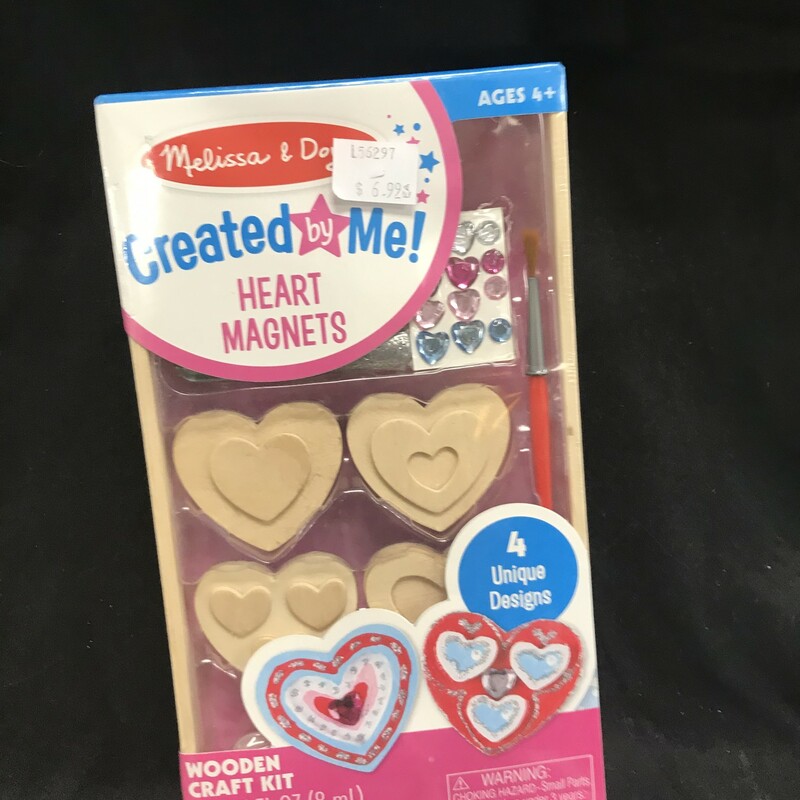 Heart Magnets, Wood, Creative
Created by Me
Ages 4+
4 unique designs

Details

4 flower-shaped wooden magnets to decorate

Includes 4 colors of paint, paintbrush, 12 gem stickers, glitter glue

Each flower is a different design
Helps develop concentration and fine motor skills
4+ years