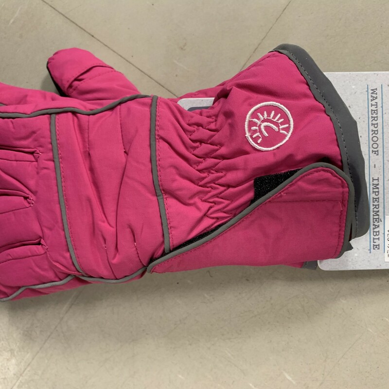 Gloves 8-12 Pink, Pink, Size: Outerwear
Shell :
100% nylon waterproof with breathable coating
Lining :
100% polyester, soft anti-pilling brushed microfleece
Insulation :
100% polyester microfiber

FEATURES

Wide Opening Cuffs with Velcro Closure for Easy Dressing
Elastic Wrist
Rubber Palm and Fingers
Reflective Trim for Safety