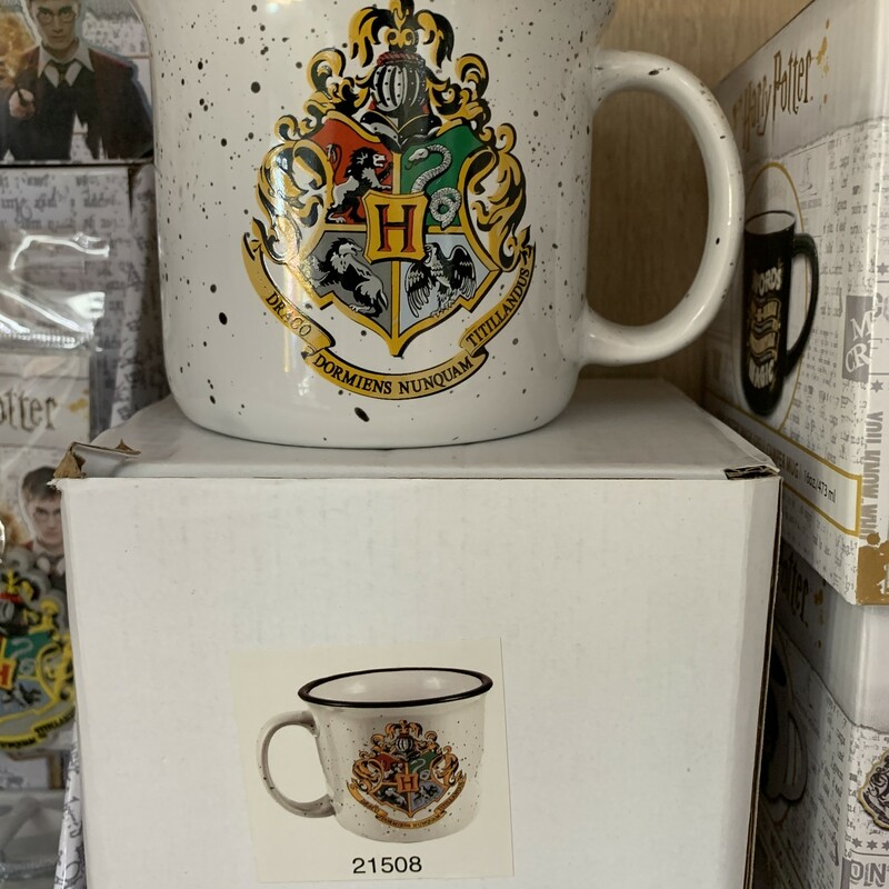 Hogwarts Camper Mug, White, Size: Eating