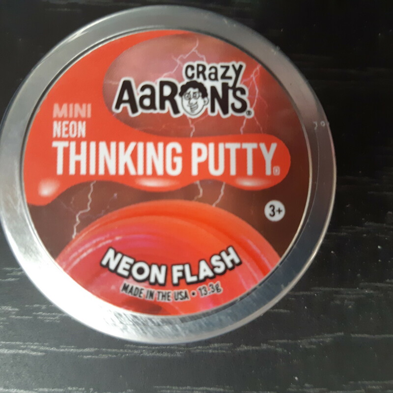 Neon Flash MINI tin! Known for its radiant red-orange hue, neon is actually a colorless noble gas that needs to be charged by electricity to turn into its signature shade. Exceptionally brilliant and inspiring, it’s just the thing to spark a flash of genius.