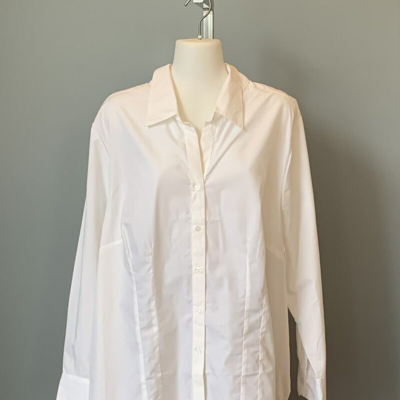Brand New with tags White Stag button down
