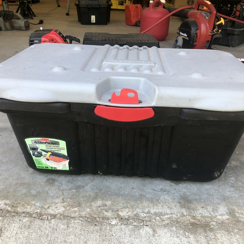 Storage Tote With Lid