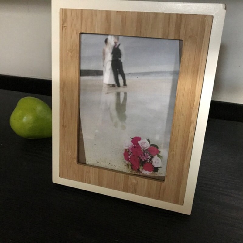 Wood Picture Frame, White, Size: 5x7