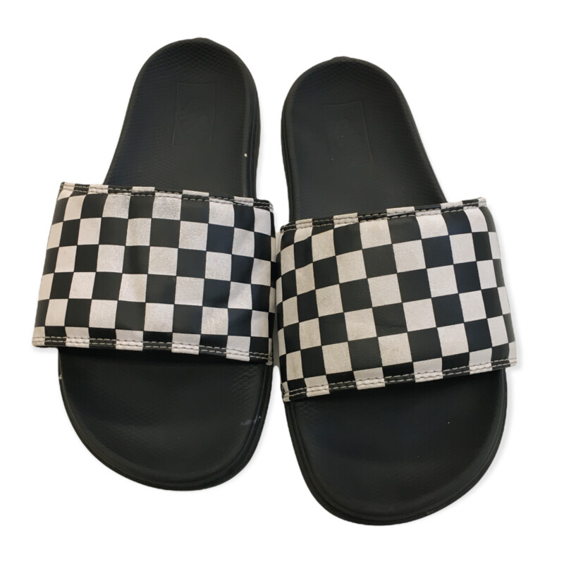 Shoes (Slippers/Checkers), Boy, Size: 7y

#resalerocks #pipsqueakresale #vancouverwa #portland #reusereducerecycle #fashiononabudget #chooseused #consignment #savemoney #shoplocal #weship #keepusopen #shoplocalonline #resale #resaleboutique #mommyandme #minime #fashion #reseller                                                                                                                                      Cross posted, items are located at #PipsqueakResaleBoutique, payments accepted: cash, paypal & credit cards. Any flaws will be described in the comments. More pictures available with link above. Local pick up available at the #VancouverMall, tax will be added (not included in price), shipping available (not included in price), item can be placed on hold with communication, message with any questions. Join Pipsqueak Resale - Online to see all the new items! Follow us on IG @pipsqueakresale & Thanks for looking! Due to the nature of consignment, any known flaws will be described; ALL SHIPPED SALES ARE FINAL. All items are currently located inside Pipsqueak Resale Boutique as a store front items purchased on location before items are prepared for shipment will be refunded.