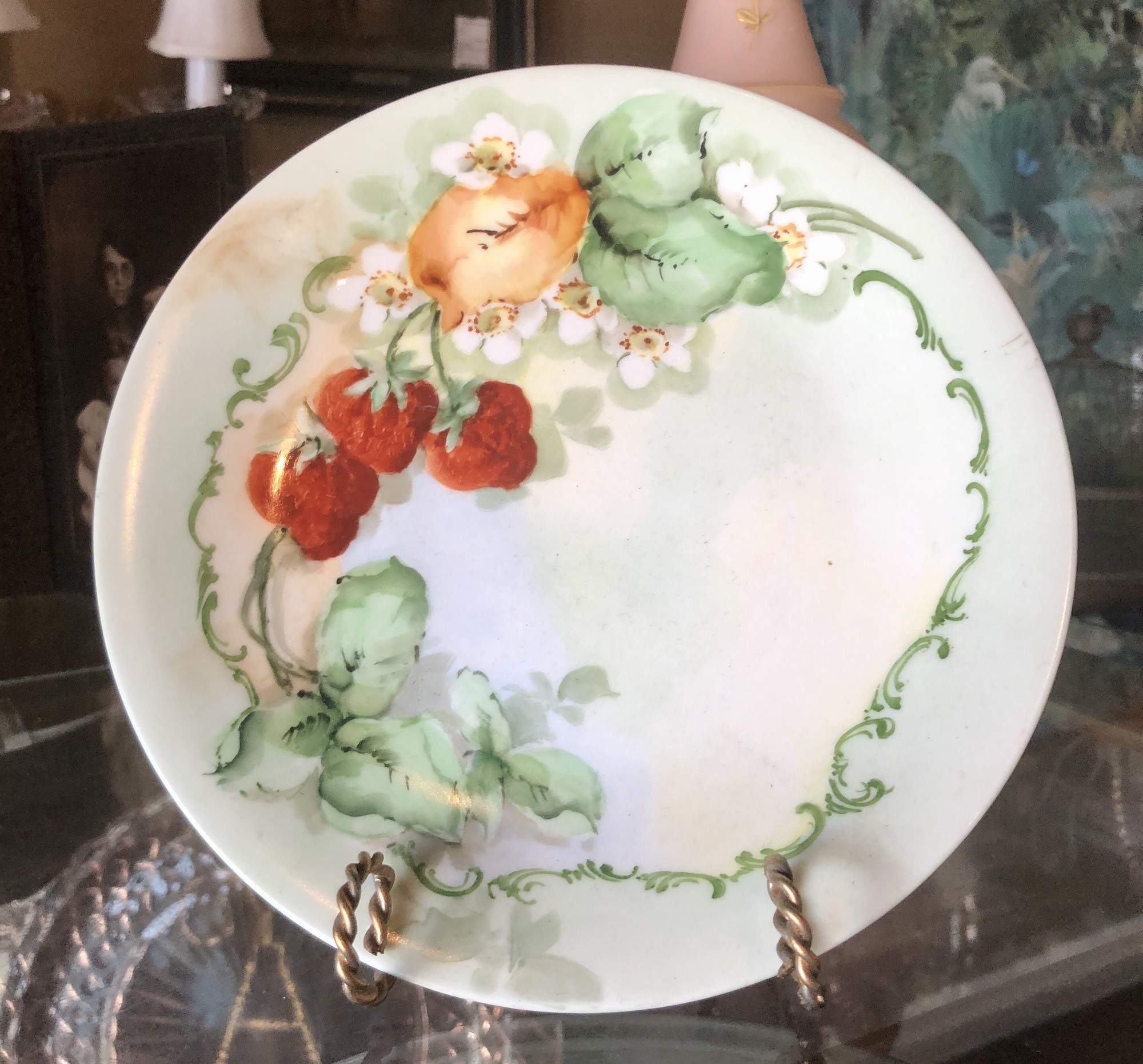 Lovely hand-painted Limoges Strawberry Dish, Signed by the artist Mill. Bronson B&C Limoges (Bernardaud & Co).