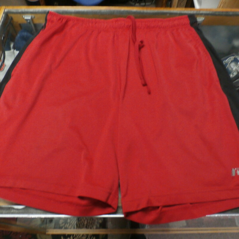 Russell red athletic shorts size Large 100% polyester #29133
Rating: (see below) 4- Fair Condition
Team: n/a
Player: n/a
Brand: Russell
Size: Men's Large- (Measured Flat: Across waist 18\"; Length 20\" inseam 8\")
Color: red
Style: elastic waistband with drawstring; pockets
Material: 100% polyester
Condition: 4- Fair Condition: loose threads on waistband; numerous stains; minor wear (see photos)
Item #: 29133
Shipping:FREE