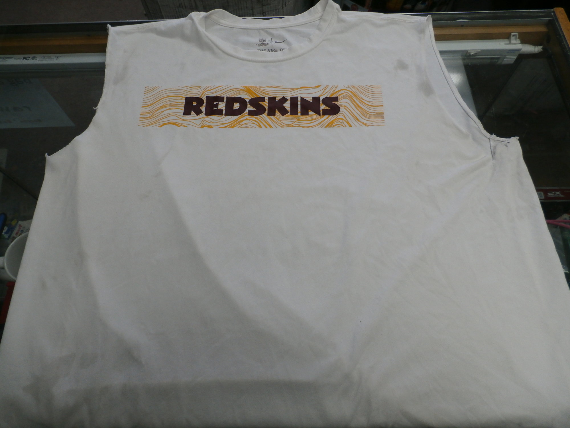 Nike Men'S Short-Sleeve Washington Redskins T-Shirt in White for