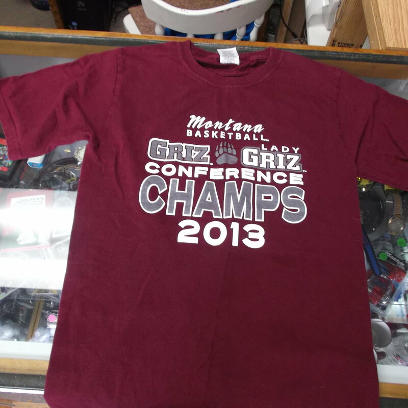 MT Grizzlies Adult Shirt Maroon Cotton Size Small 2013 Conference Champs #7889
Rating:   (see below) 3 - Good Condition
Team: N/A
Player: N/A
Brand: Jerzees
Size: Small Adult (MEASURED FLAT - Chest 17\"; Length 26\") armpit to armpit & top of shoulder to bottom hem
Color: Maroon
Style: t shirt; screen pressed; 2013 Conference Champs Men's & Women's
Material: 100% Cotton; 
Condition: - Good Condition - wrinkled; No rips or holes; pilling; fading of the fabric color; logo is worn and fading (See Photos for condition and description)
Shipping: $3.37
Item#: 7889