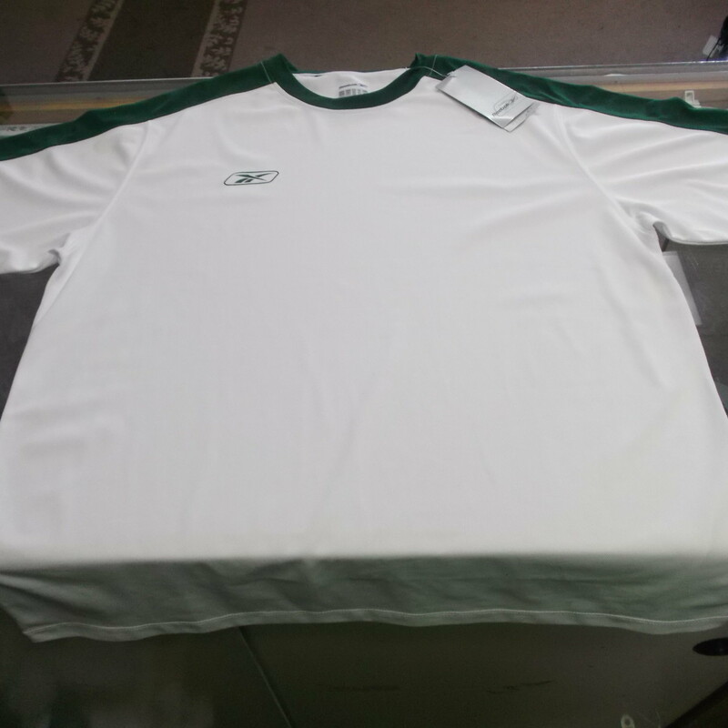 Reebok Men's Short Sleeve Shirt Size Large White Polyester #9286 \"NEW\"
Rating:   (see below) 3 - Good Condition
Team: N/A 
Event: n/a  
Brand: Reebok
Size: Large - Men's (Measured Flat: Across Chest 23\"; Length 30\") armpit to armpit & shoulder to bottom hem
Color: White
Style: Short sleeve screen pressed shirt
Material: 100 Polyester 
Condition: - Good Condition (GUC)- wrinkled; Original tag; Material looks and feel great; Light stain on the back; Few light snags; No rips or holes(Please use photos to see the condition details) 
Shipping cost: $3.37
Item #: 9286