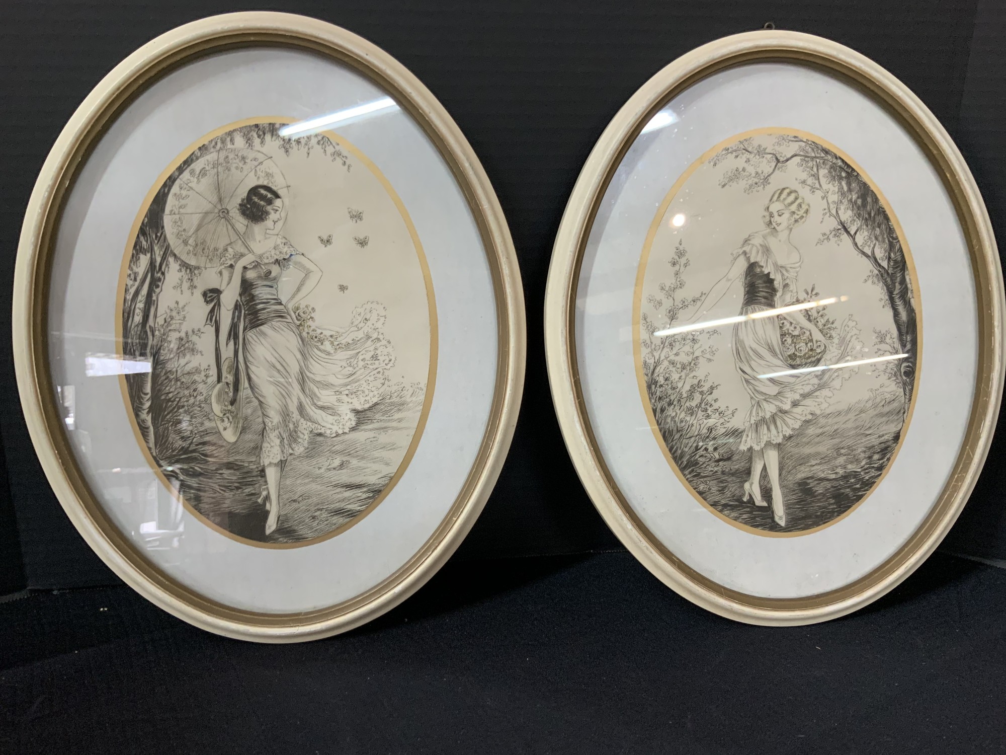 Pair Ladies Framed Pen & Ink art.
Antique Oval