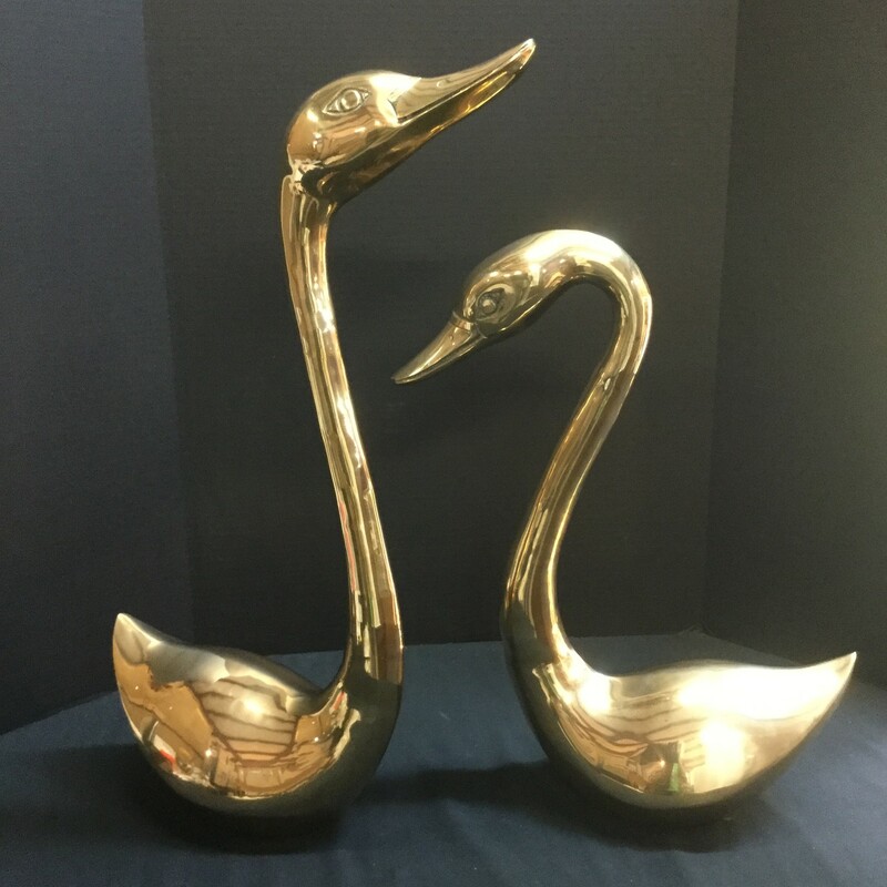 Mid Century Brass Swan pair. Taller swan is 26 inches high. Beautiful condition!
