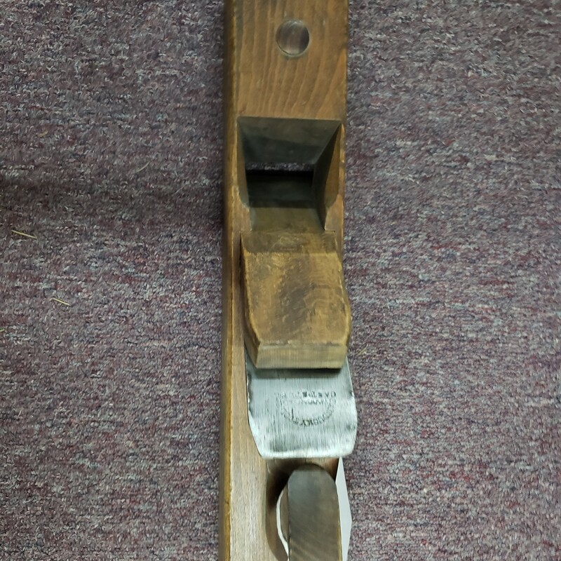 #244 Antique Sandusky Ogontz  Wood Plane, No. 13 Size: 16 Blade is very sharp, works great!
Contact store for shipping