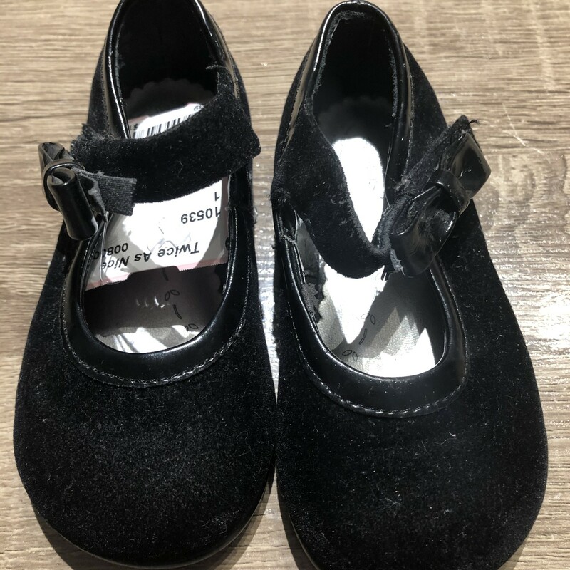 Striderite  velvet Shoes, Black, Size: 5T