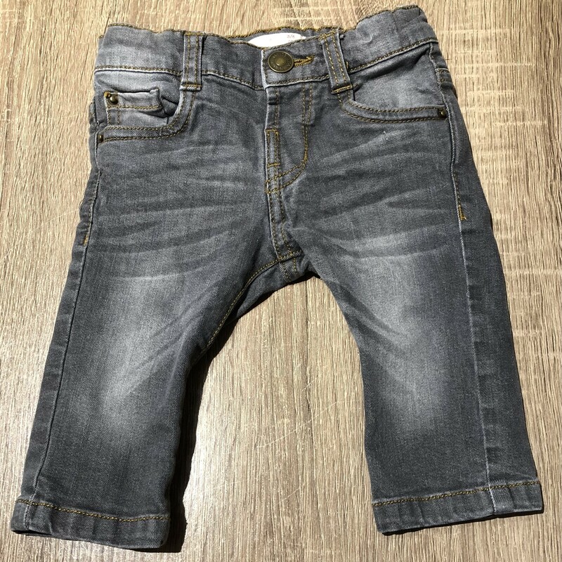 Zara Baby Boy Jeans, Grey, Size: 3-6M
Adjustable waist