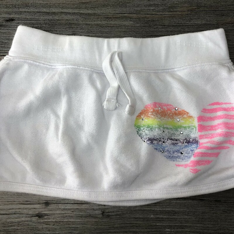 Skort With Heart Front, White, Size: 4Years old
Elastic waist