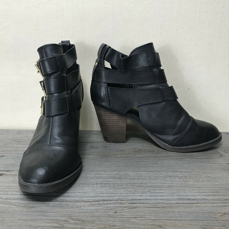 Buckle Heel, Black, Size: 6Y
