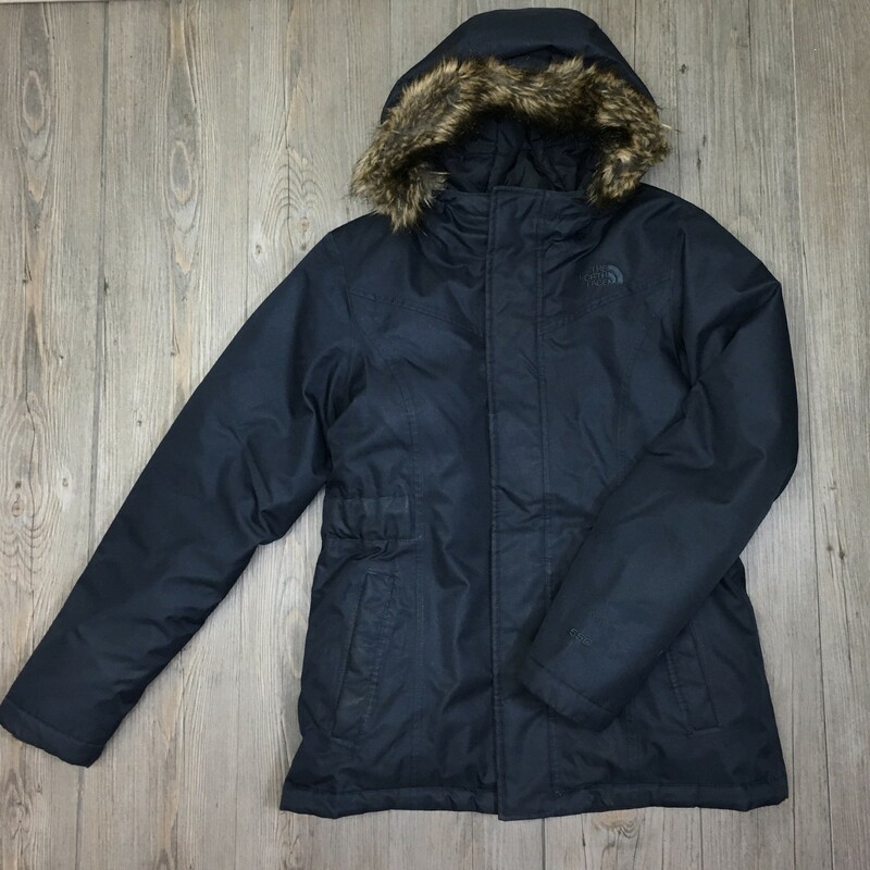 North Face Winter Coat
Navy, Fur-Trimmed Hood
Size 14/16
Good Condition