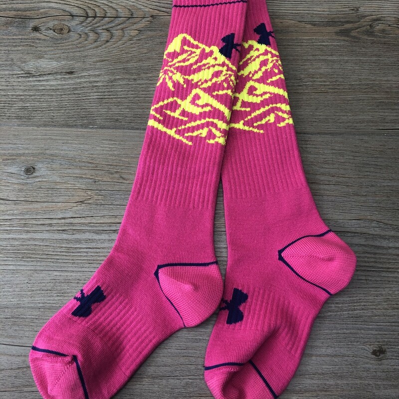 Under Armour Socks, Pink, Size: 5-8
shoe size
