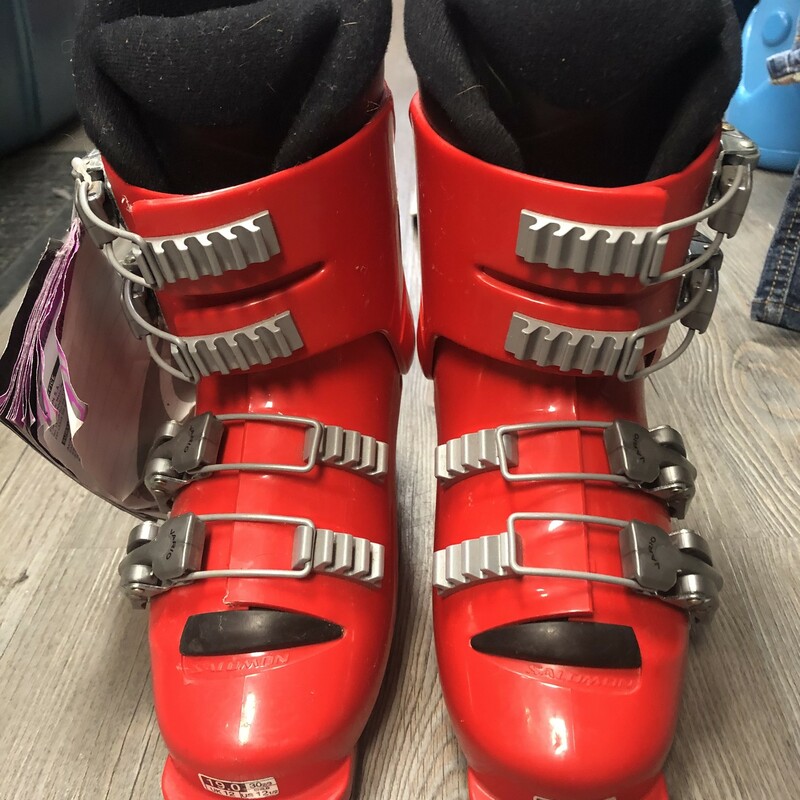 Solmon T4 Ski Boots- Size: 12.5US (19.0)

NEW with Tags
