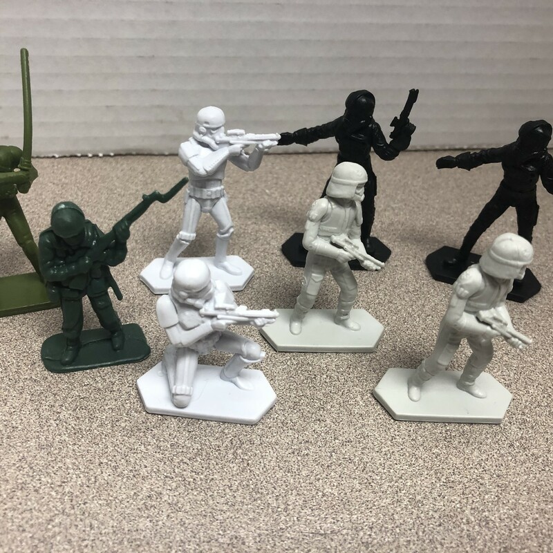 Assorted Figurines, Multi, Size: Mini