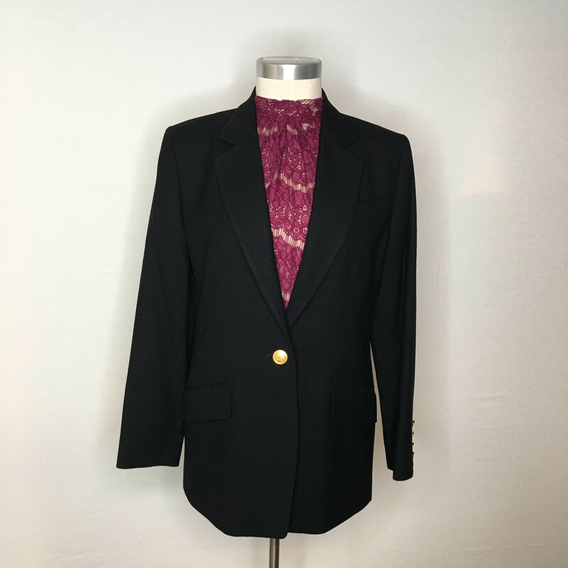 100-631 Talbots Petites, Black, Size: 4
Black blazer w/ single gold button and pockets 100% wool