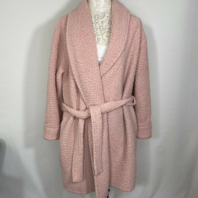 100-660 Charolette Russe, Pink, Size: Robes Pink bathrobe no tag