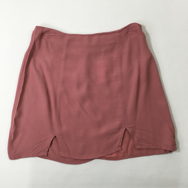 100-739 Forever 21, Rose, Size: Small Rose colored skirt 100% Rayon