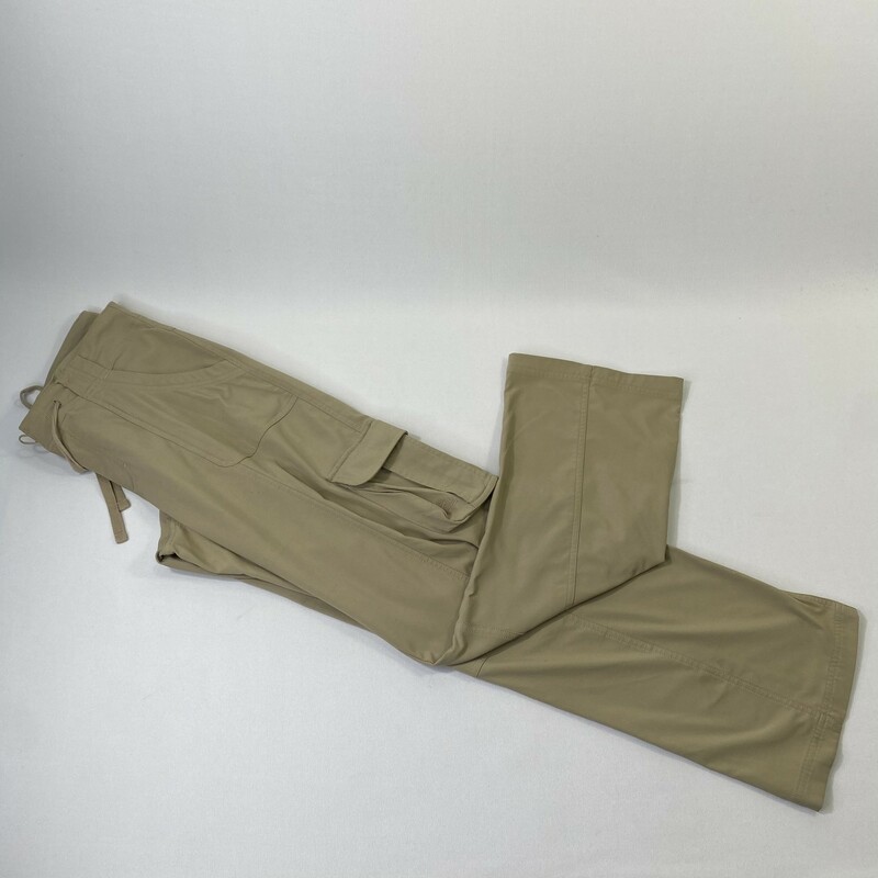 100-839 Nike, Beige, Size: 6 beige cargo pants  92% polyester 8% spandex  good