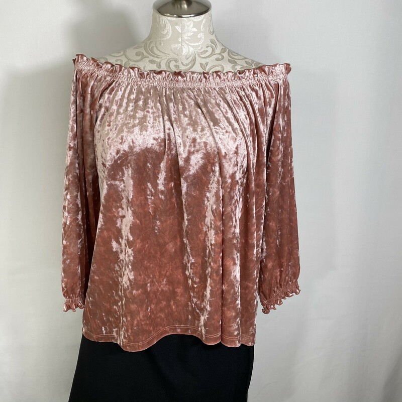 100-992 Gap, Pink, Size: Small pink velvet off the shoulder mid length sleeve 90% polyester 10% spandex  good