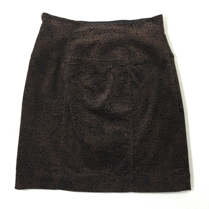 100-1011 Worth, Brown, Size: 6 brown courdoroy skirt with black cheetah pattern 97% cotton 3% spandex  good