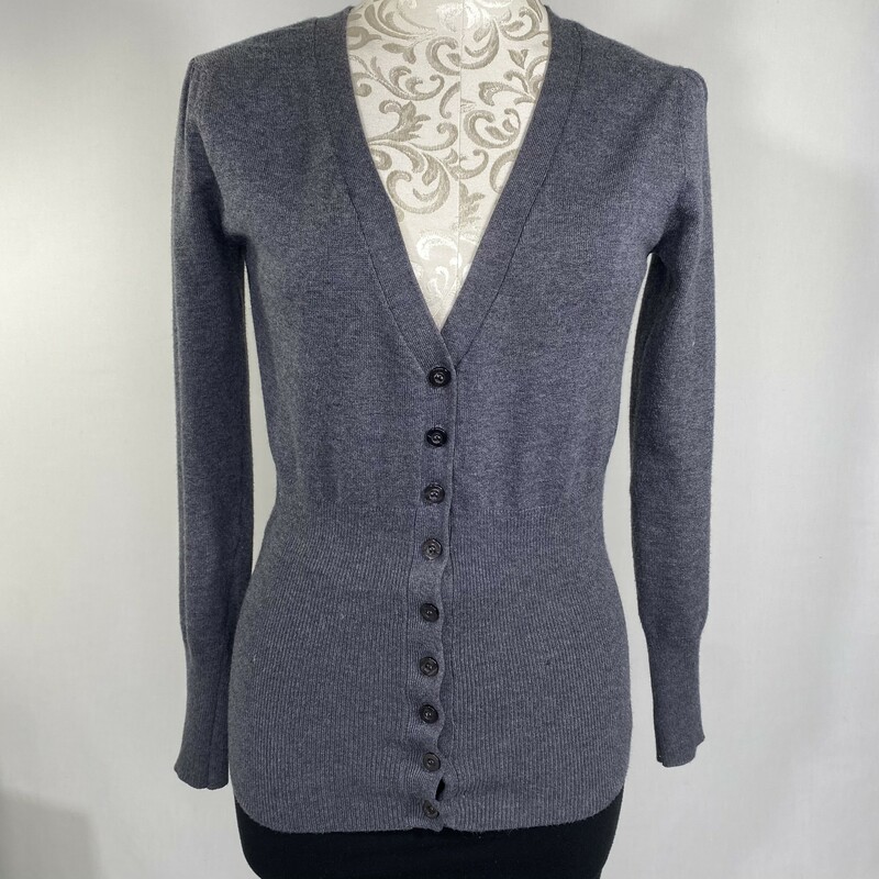 100-1106 Stephanie Rogers, Grey, Size: Small grey button up cardigan 70% rayon 30% polyester  good