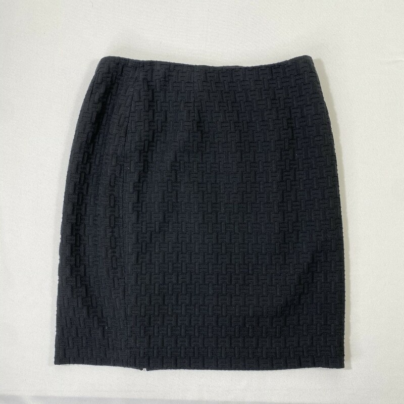 100-1107 Etcetera, Black, Size: 6 textured black skirt with slit in the back 77% cotton 23% viscose  good