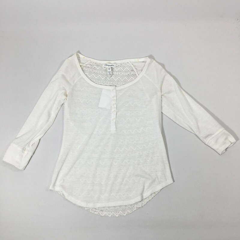 102-098 Aeropostale, White, Size: Small
95% Polyester 5% Cotton