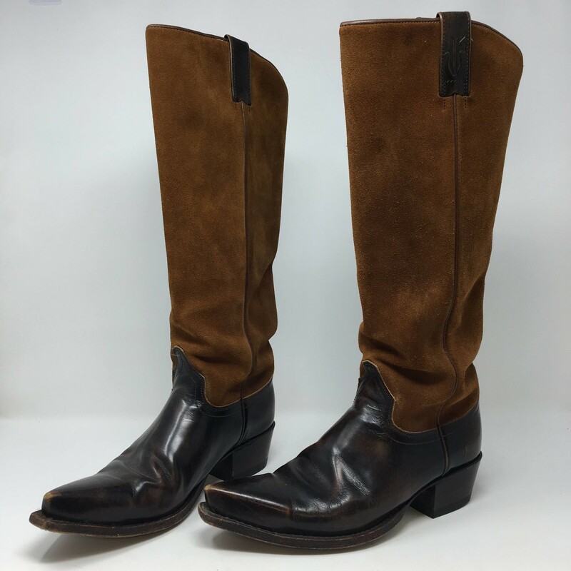 102-333 Frye, Brown, Size: 7
brown leather and suede boots