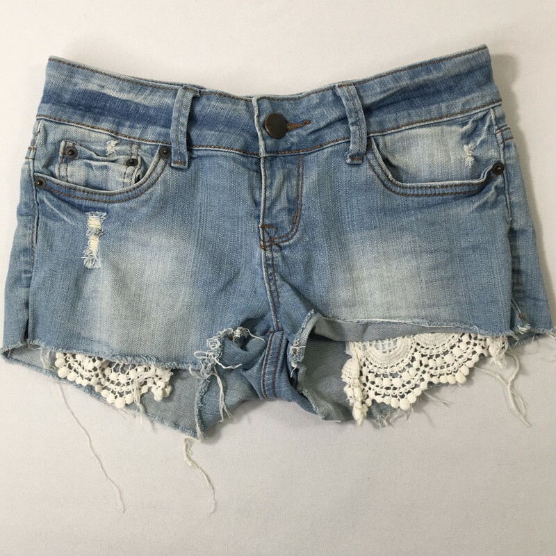 103-149 Xxl Denim, Blue, Size: 25 Denim Shorts With Lace Details 99% cotton 1% spandex  Good