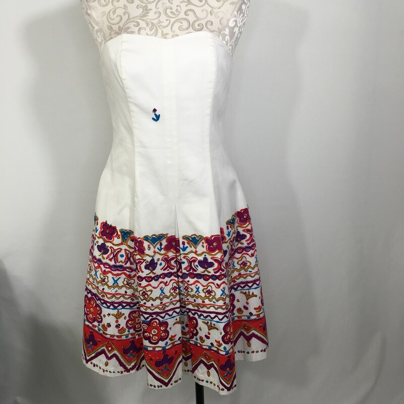 105-072 Pamela Ferrari, Off Whit, Size: 10 Off White multicolored knee lenght dress -no tag