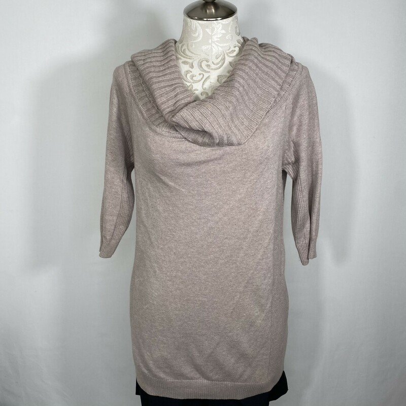 105-081 Express, Light Br, Size: Medium sweater 55% Cotton 35% Rayon  7% Nylon