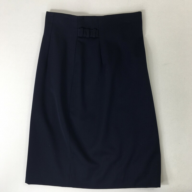 110-168 Sparrs, Blue, Size: 10 Blue below the knee skirt 100% wool