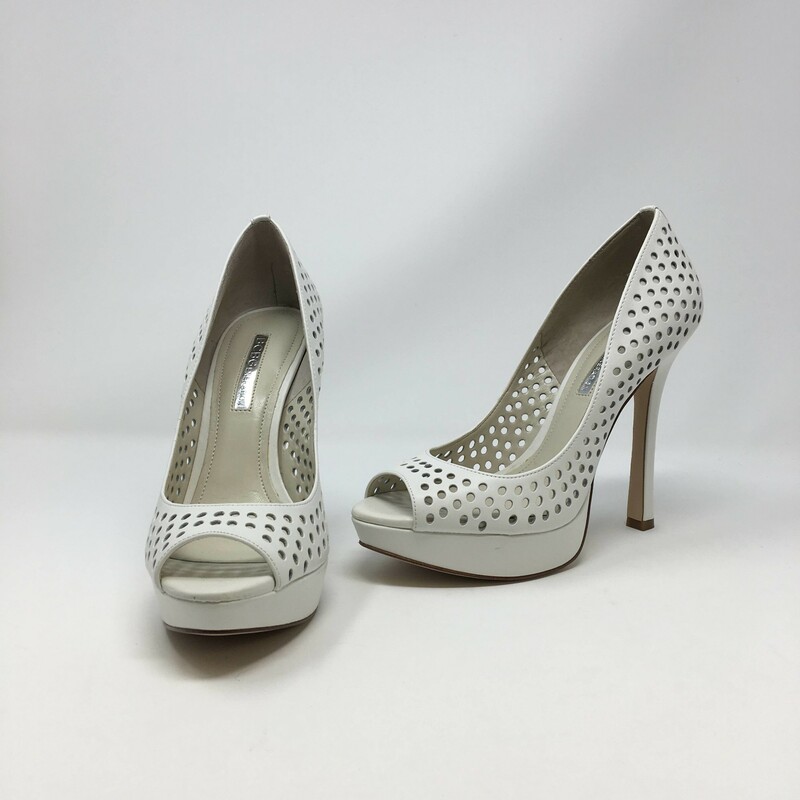 119-021Platform Heel, White, Size: Size  6 BCBG