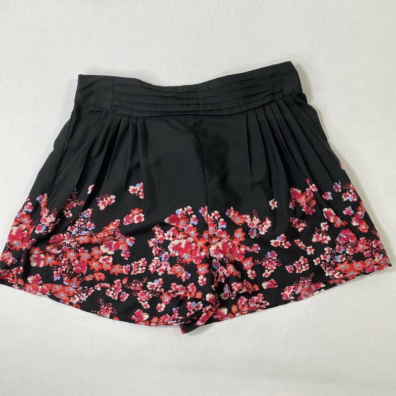 120-243 Kimchi Blue, Black/re, Size: Medium Black shorts w/red flowers 100% polyesther