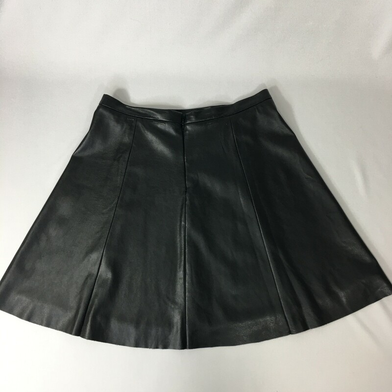 120-492 Tahari, Black, Size: 10 black leather skirt 100% polyurethane  good