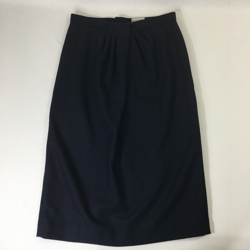 120-504 Bankers Club, Blue, Size: 12 navy blue wool skirt 100% wool  good